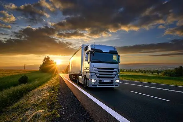 حمل بار بین‌شهری، ترانزیت کالا و اسباب‌کشی با کامیون و کامیونت