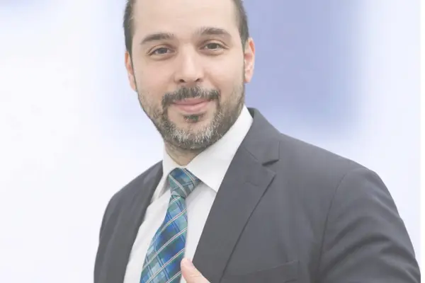 محسن نوین تن، وکیل فارسی زبان ایرانی در اتریش، آلمان، مجارستان و اتحادیه اروپا